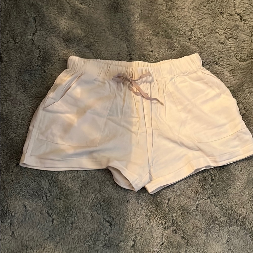 Women's Cream Shorts